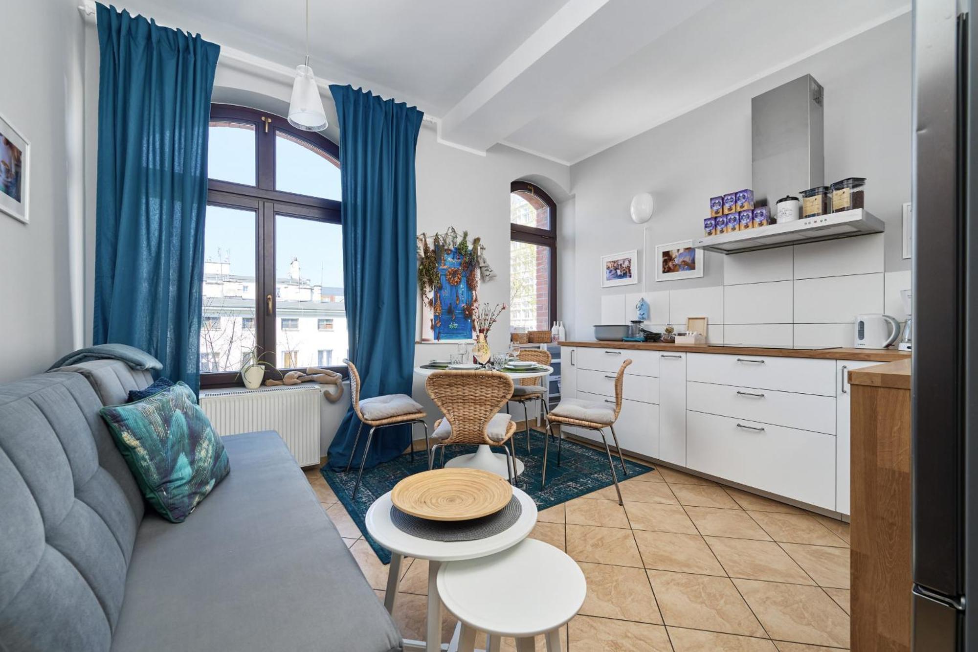 Szept Galeria Dominikanska By Renters * Wroclaw