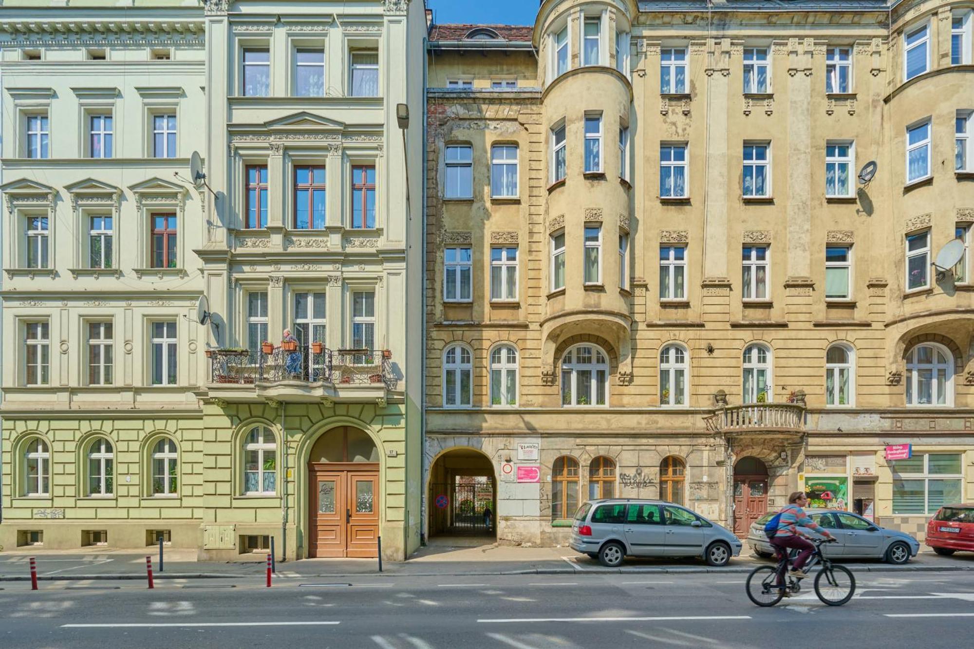 Apartment Szept Galeria Dominikanska By Renters Wroclaw